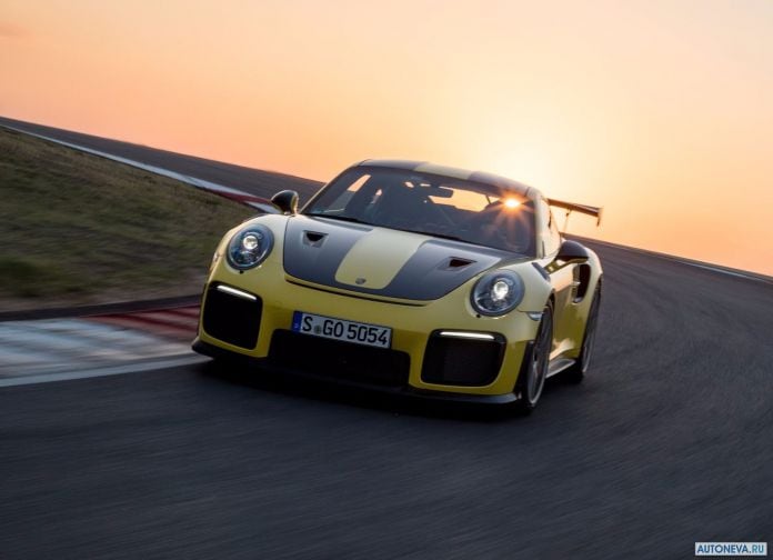 2018 Porsche 911 GT2 RS - фотография 25 из 255