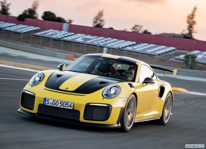 2018 Porsche 911 GT2 RS - фотография 35 из 255