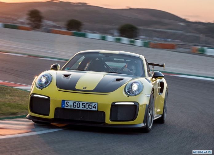 2018 Porsche 911 GT2 RS - фотография 42 из 255