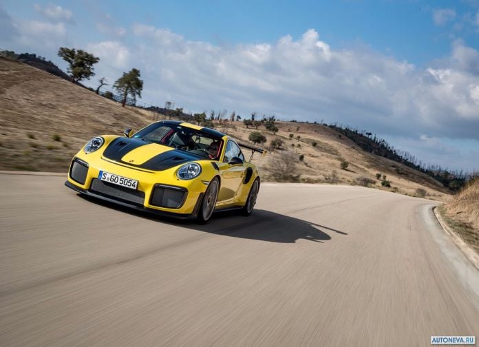 2018 Porsche 911 GT2 RS - фотография 43 из 255