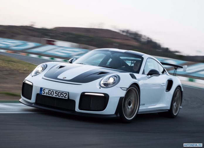 2018 Porsche 911 GT2 RS - фотография 54 из 255