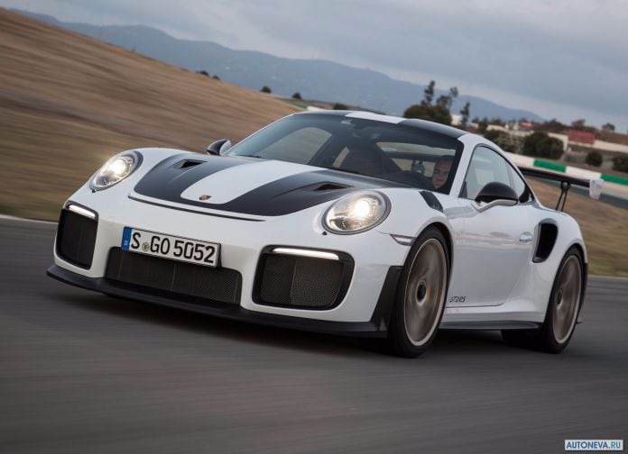 2018 Porsche 911 GT2 RS - фотография 56 из 255
