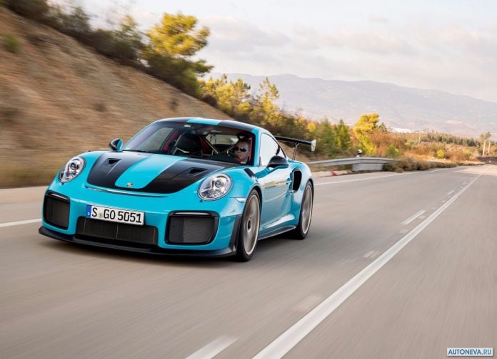2018 Porsche 911 GT2 RS - фотография 86 из 255