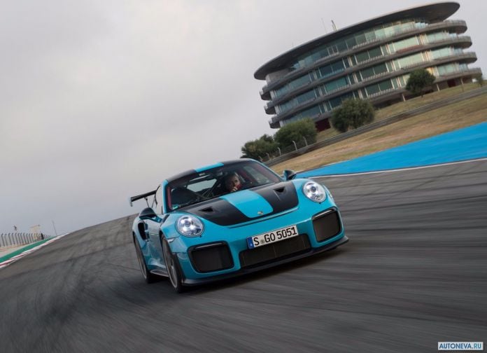 2018 Porsche 911 GT2 RS - фотография 91 из 255