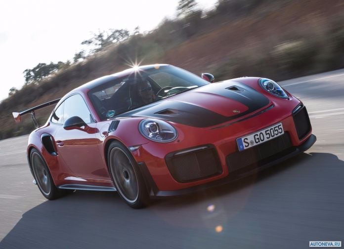 2018 Porsche 911 GT2 RS - фотография 97 из 255