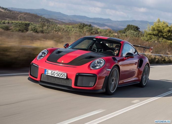 2018 Porsche 911 GT2 RS - фотография 101 из 255