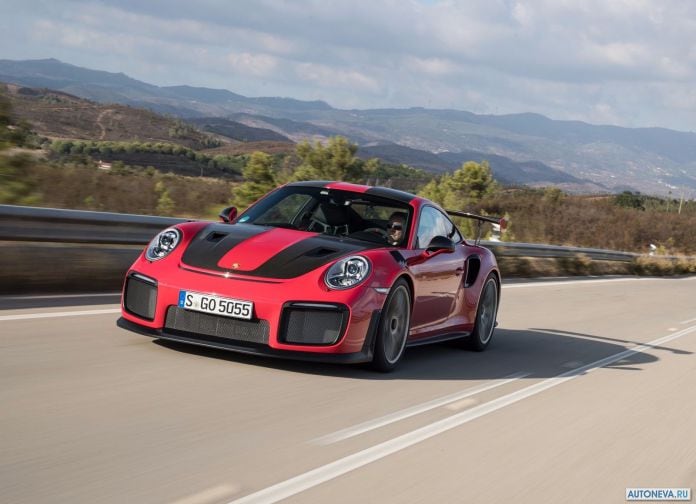 2018 Porsche 911 GT2 RS - фотография 102 из 255