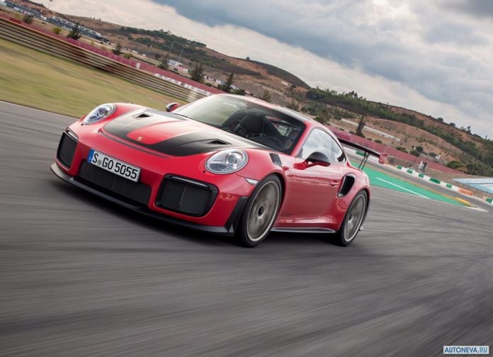 2018 Porsche 911 GT2 RS - фотография 113 из 255