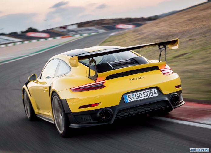 2018 Porsche 911 GT2 RS - фотография 140 из 255
