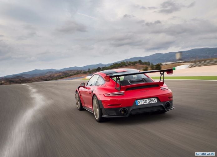2018 Porsche 911 GT2 RS - фотография 148 из 255