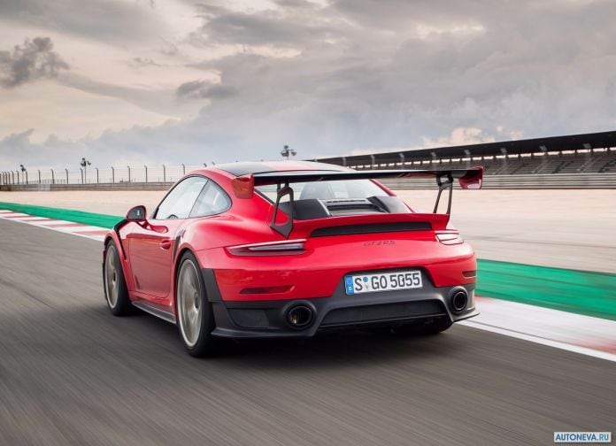 2018 Porsche 911 GT2 RS - фотография 152 из 255