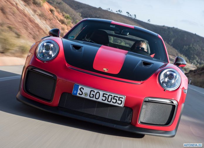 2018 Porsche 911 GT2 RS - фотография 170 из 255
