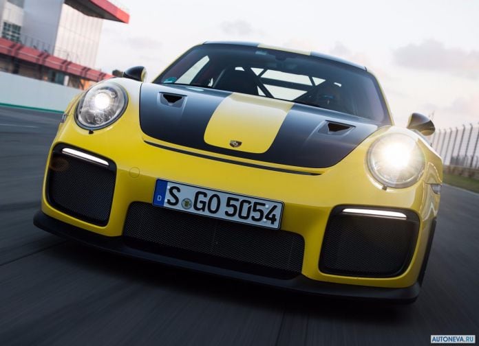 2018 Porsche 911 GT2 RS - фотография 175 из 255