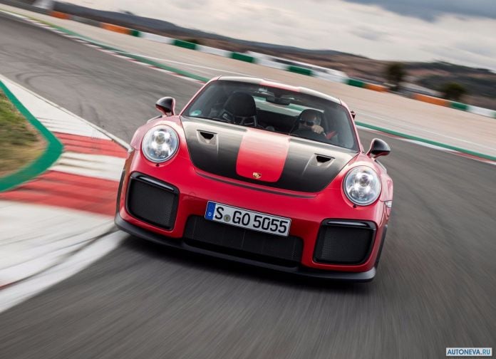 2018 Porsche 911 GT2 RS - фотография 177 из 255