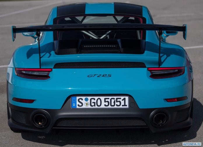 2018 Porsche 911 GT2 RS - фотография 179 из 255