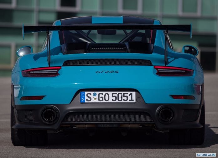 2018 Porsche 911 GT2 RS - фотография 180 из 255