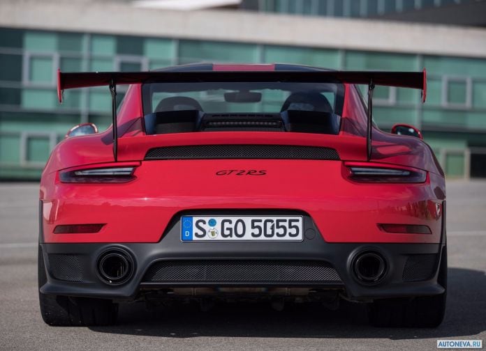 2018 Porsche 911 GT2 RS - фотография 182 из 255