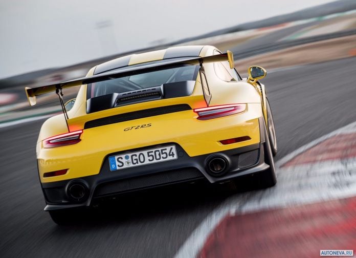 2018 Porsche 911 GT2 RS - фотография 189 из 255