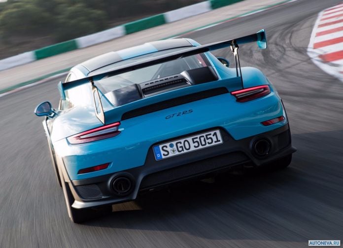 2018 Porsche 911 GT2 RS - фотография 191 из 255