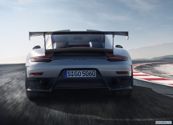 2018 Porsche 911 GT2 RS - фотография 193 из 255