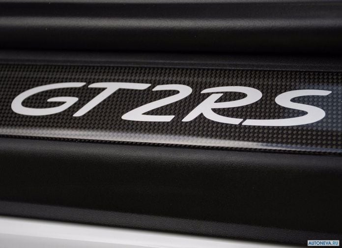 2018 Porsche 911 GT2 RS - фотография 218 из 255