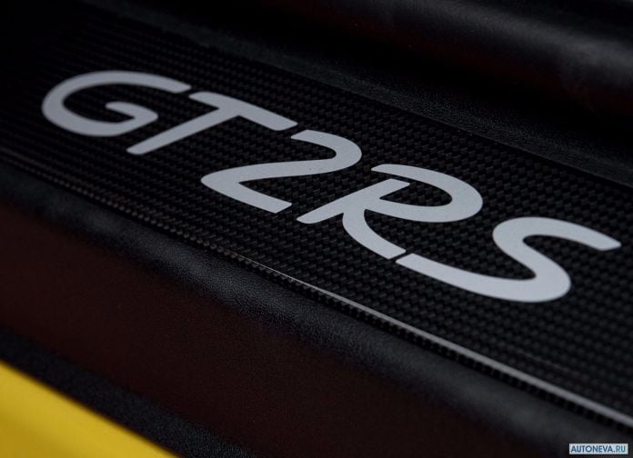 2018 Porsche 911 GT2 RS - фотография 219 из 255