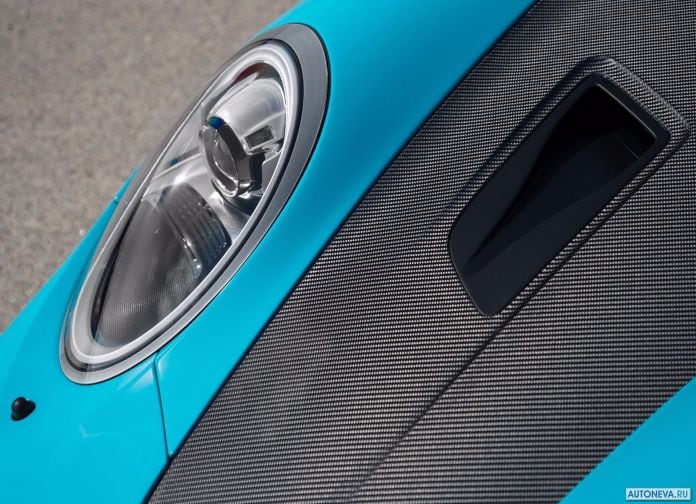 2018 Porsche 911 GT2 RS - фотография 224 из 255