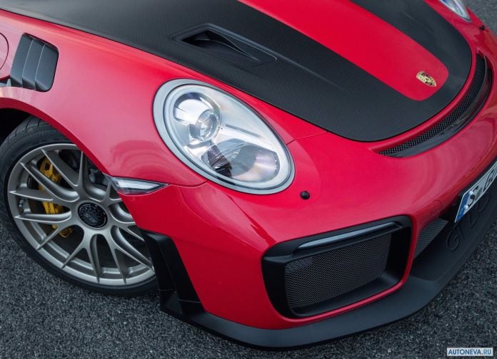 2018 Porsche 911 GT2 RS - фотография 227 из 255
