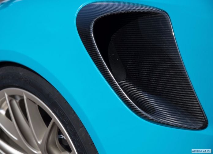 2018 Porsche 911 GT2 RS - фотография 243 из 255