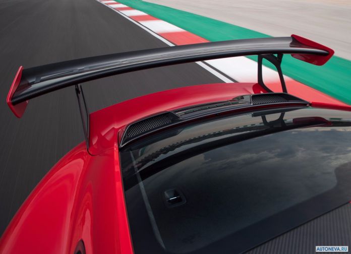 2018 Porsche 911 GT2 RS - фотография 247 из 255