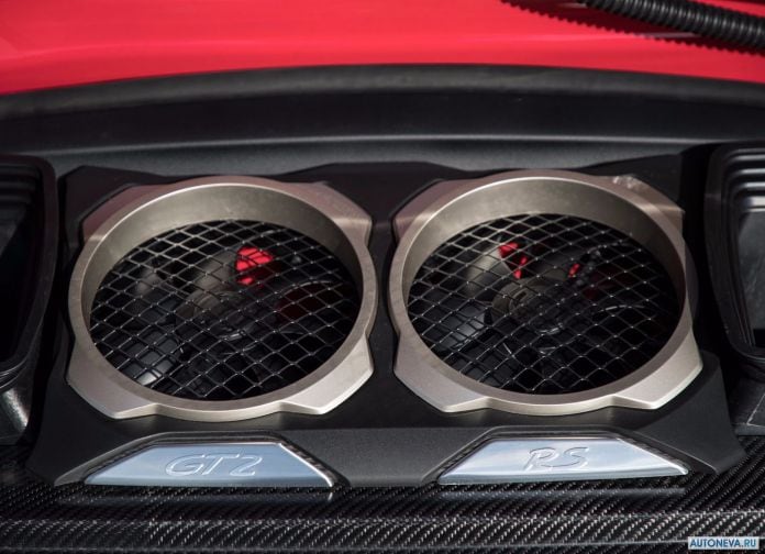 2018 Porsche 911 GT2 RS - фотография 249 из 255
