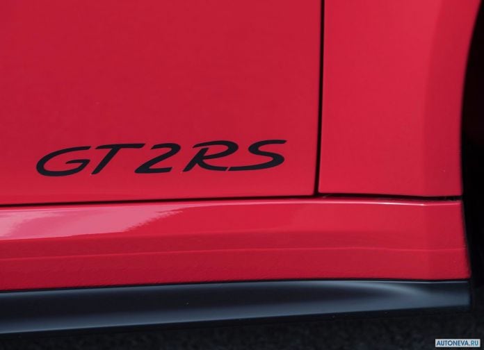 2018 Porsche 911 GT2 RS - фотография 251 из 255