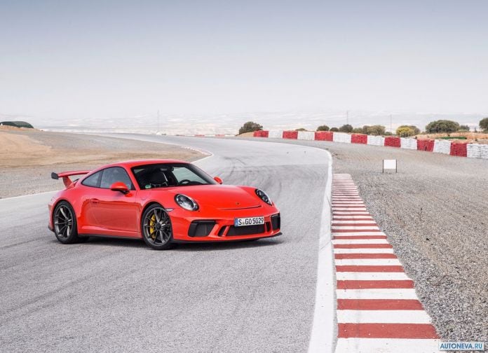 2018 Porsche 911 GT3 - фотография 13 из 224