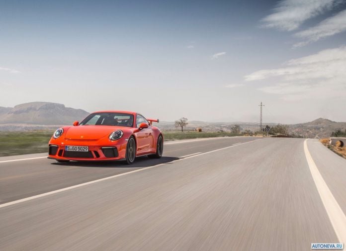 2018 Porsche 911 GT3 - фотография 45 из 224