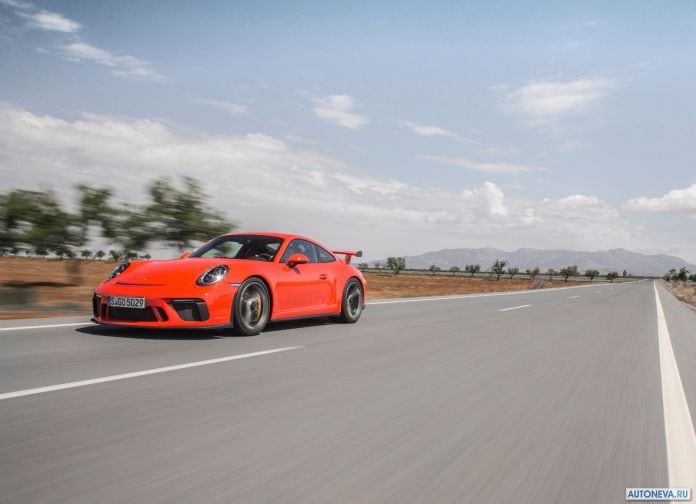 2018 Porsche 911 GT3 - фотография 49 из 224