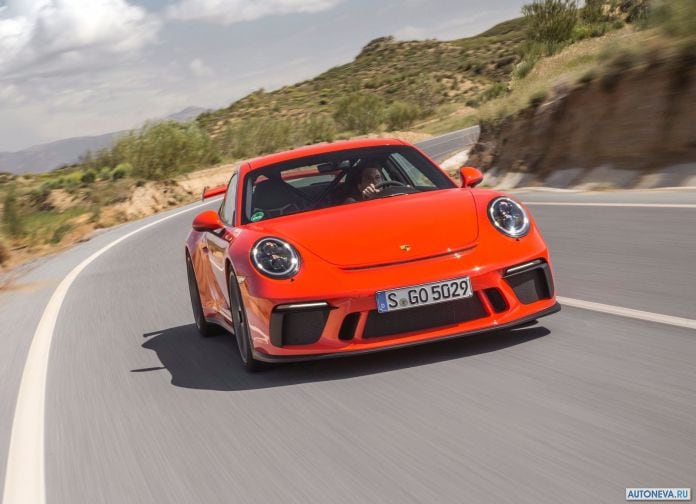 2018 Porsche 911 GT3 - фотография 51 из 224