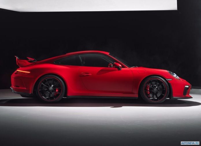 2018 Porsche 911 GT3 - фотография 55 из 224