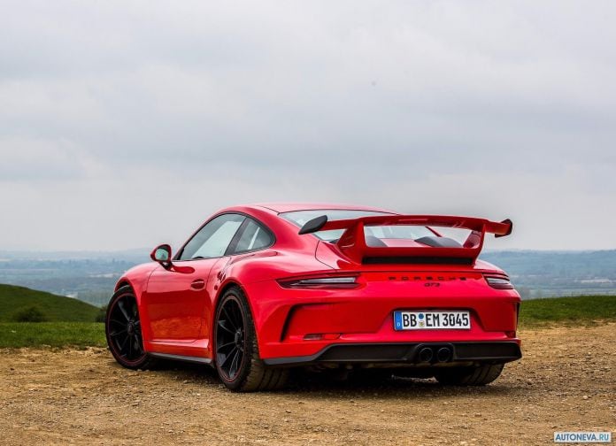 2018 Porsche 911 GT3 - фотография 59 из 224