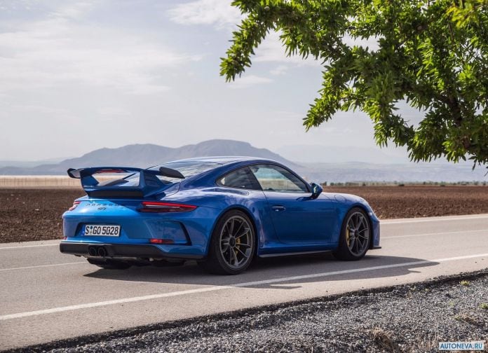 2018 Porsche 911 GT3 - фотография 64 из 224