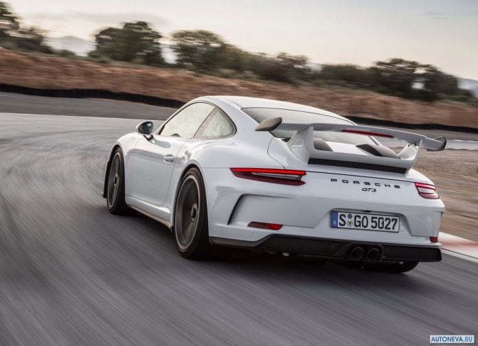 2018 Porsche 911 GT3 - фотография 77 из 224