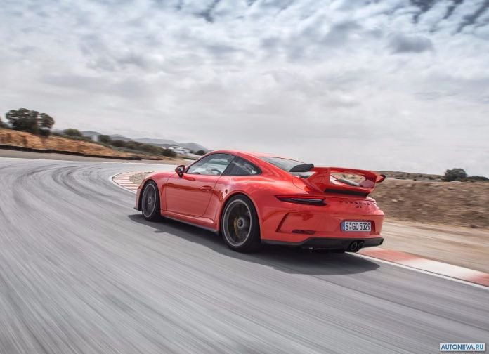 2018 Porsche 911 GT3 - фотография 84 из 224