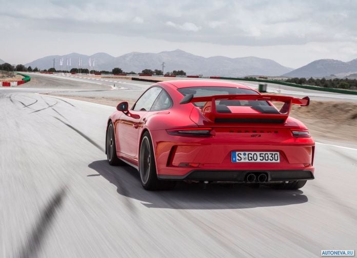 2018 Porsche 911 GT3 - фотография 87 из 224