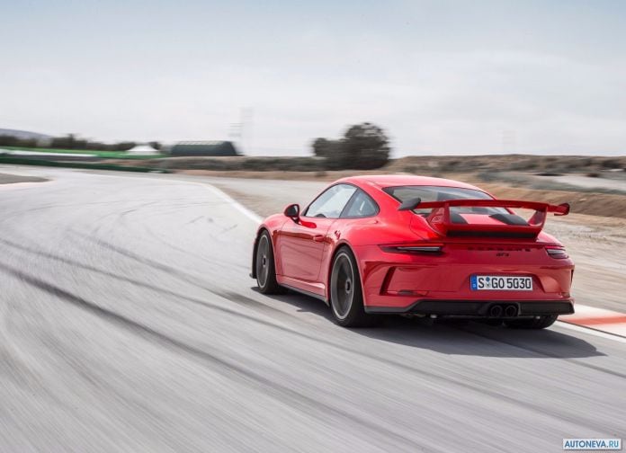 2018 Porsche 911 GT3 - фотография 88 из 224