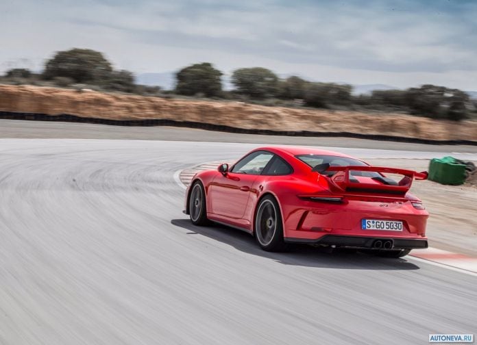 2018 Porsche 911 GT3 - фотография 89 из 224