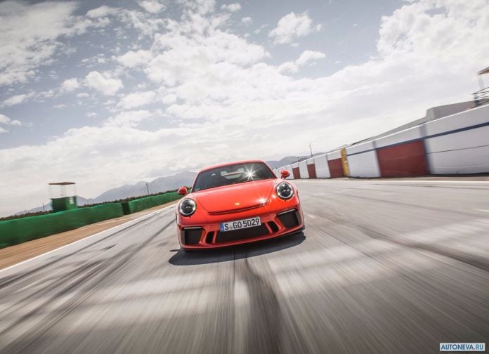 2018 Porsche 911 GT3 - фотография 106 из 224