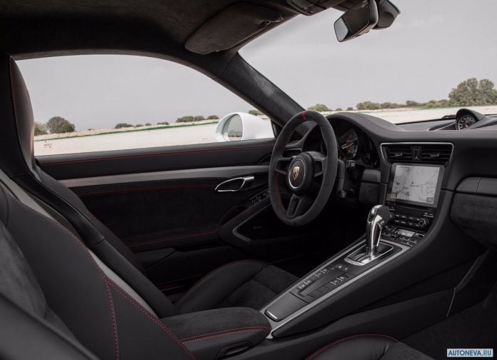 2018 Porsche 911 GT3 - фотография 125 из 224
