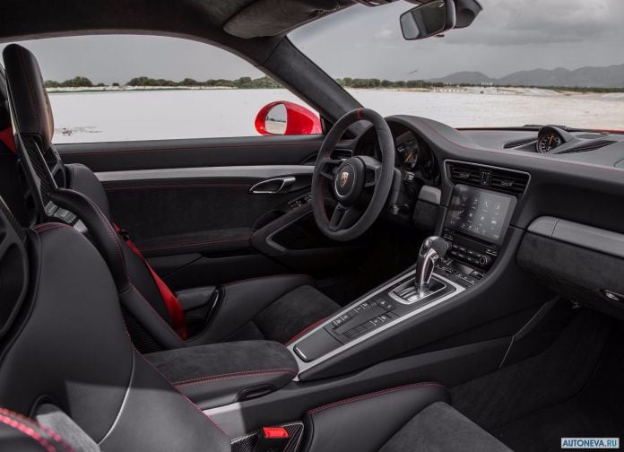 2018 Porsche 911 GT3 - фотография 127 из 224