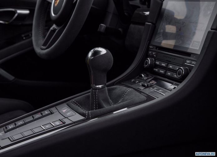 2018 Porsche 911 GT3 - фотография 139 из 224