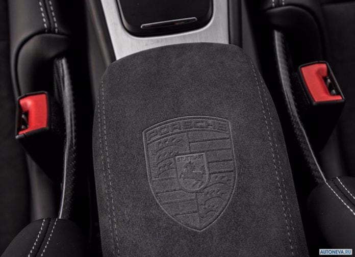 2018 Porsche 911 GT3 - фотография 154 из 224