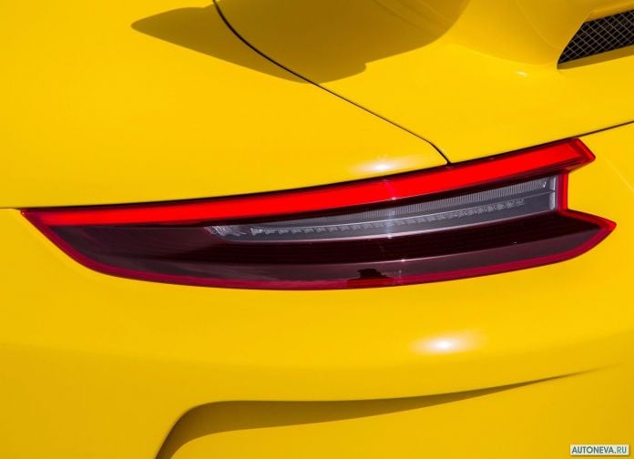 2018 Porsche 911 GT3 - фотография 171 из 224